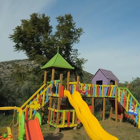منتجع Hlc Tatil Koyu Holiday & Leisure Club 4*