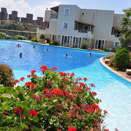 Hlc Tatil Koyu Holiday & Leisure Club 4* Kusadası