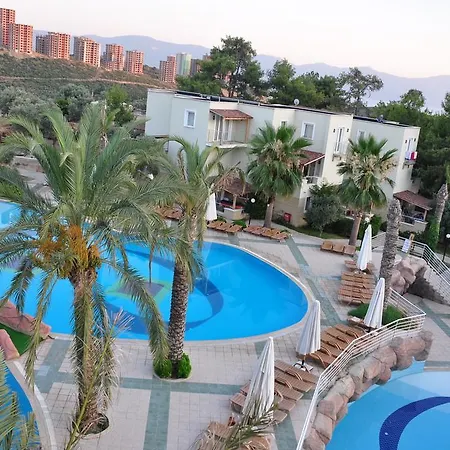Hlc Tatil Koyu Holiday & Leisure Club 4* كوشاداسيه